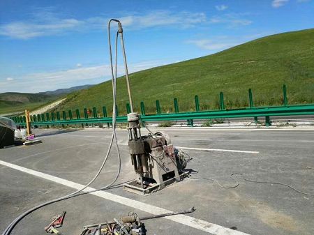 镇沅公路地基基础注浆加固